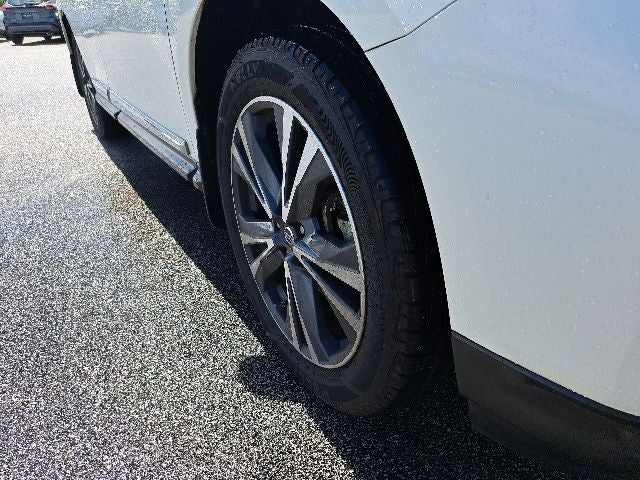 2017 Nissan Pathfinder Platinum