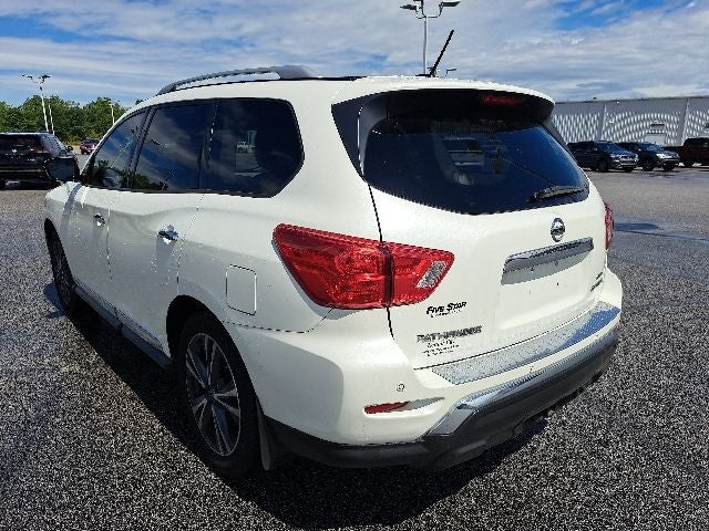 2017 Nissan Pathfinder Platinum
