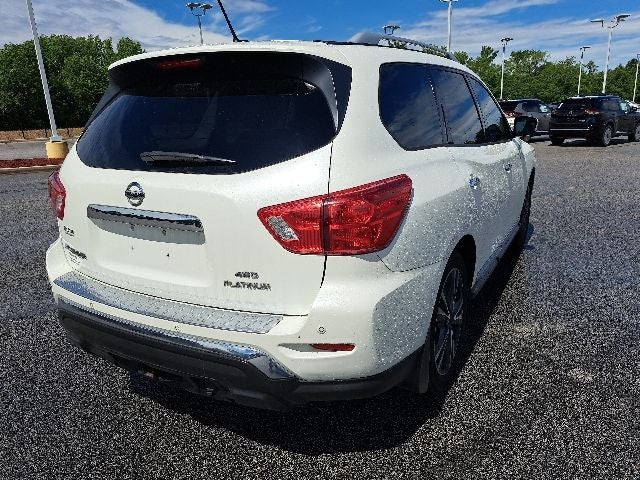 2017 Nissan Pathfinder Platinum
