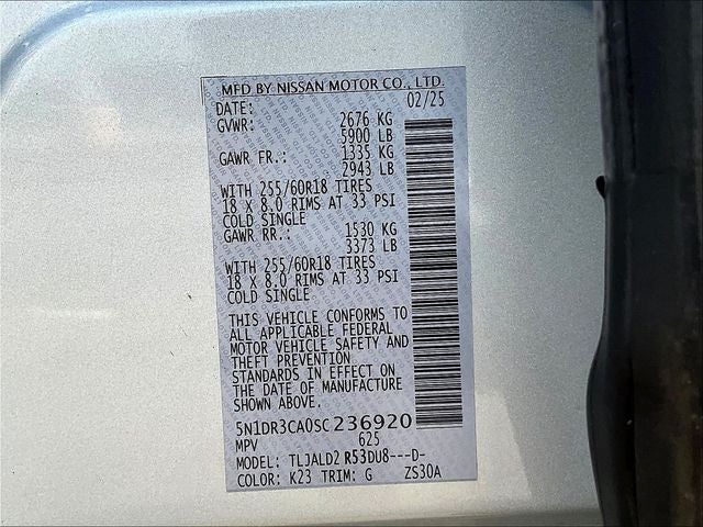 2025 Nissan Pathfinder SL