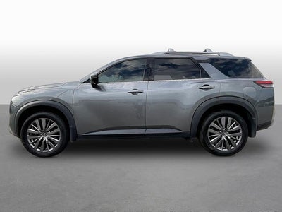 2024 Nissan Pathfinder SL
