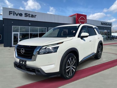 2024 Nissan Pathfinder Platinum