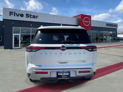 2024 Nissan Pathfinder Platinum