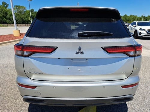2022 Mitsubishi Outlander ES