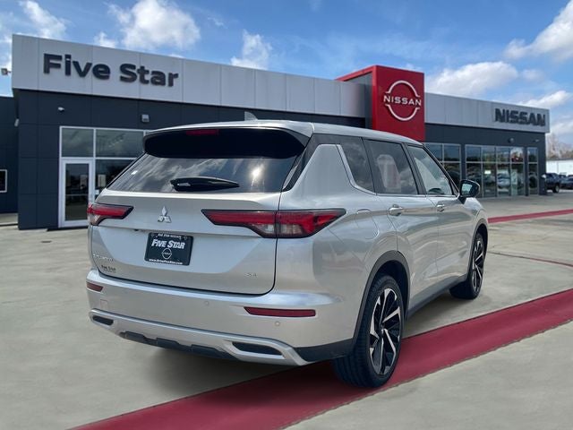 2024 Mitsubishi Outlander SE