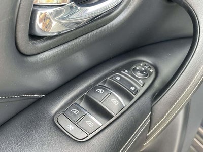 2022 INFINITI QX80 Premium Select
