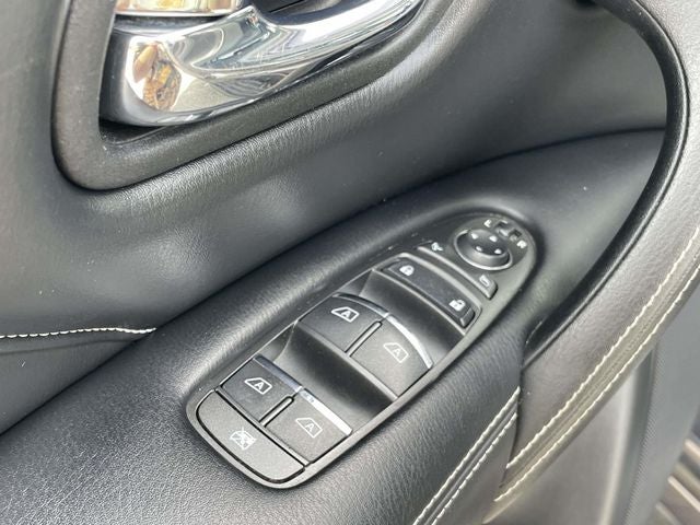 2022 INFINITI QX80 Premium Select