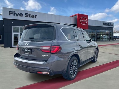 2022 INFINITI QX80 Premium Select
