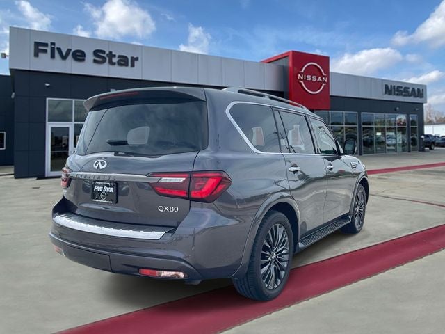 2022 INFINITI QX80 Premium Select