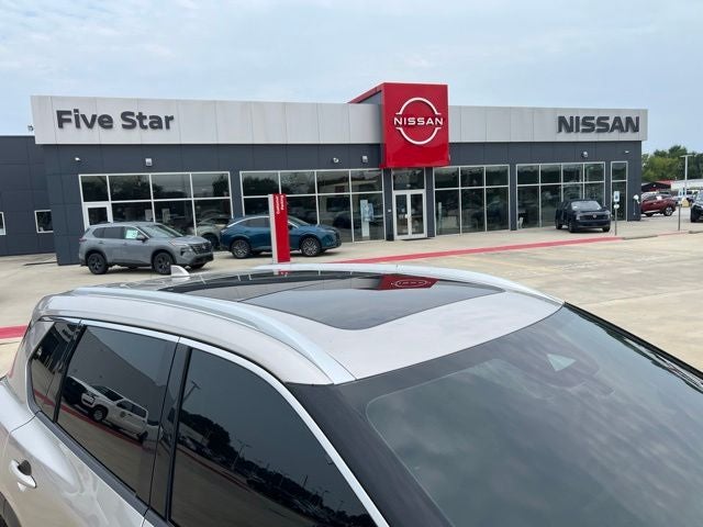 2024 Nissan Rogue SL