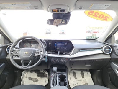 2025 Chevrolet Trax LS