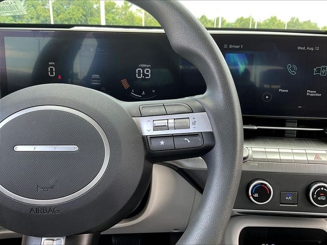 2024 Hyundai Kona SE