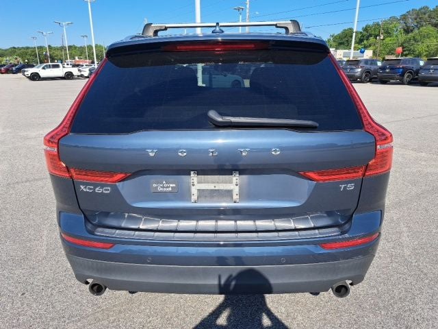 2021 Volvo XC60 T5 Momentum