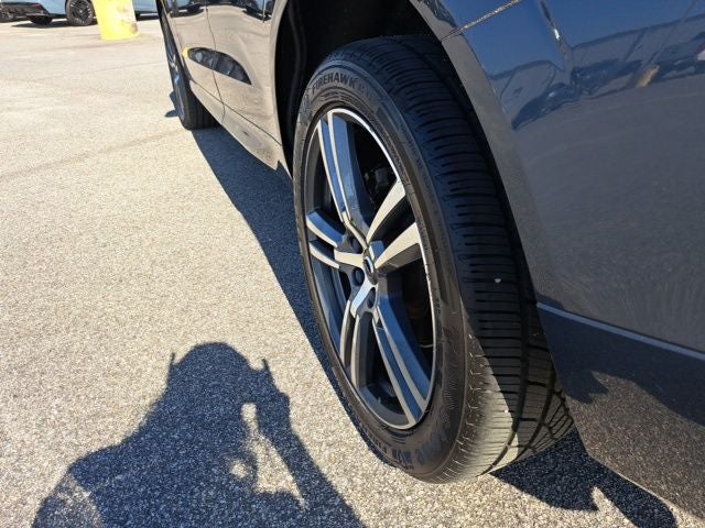 2021 Volvo XC60 T5 Momentum