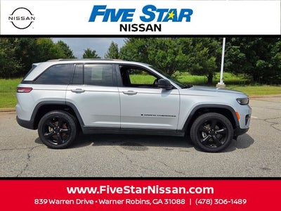 2022 Jeep Grand Cherokee Altitude