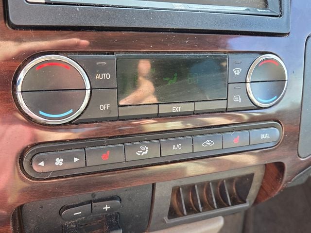 2010 Ford Super Duty F-350 DRW Lariat