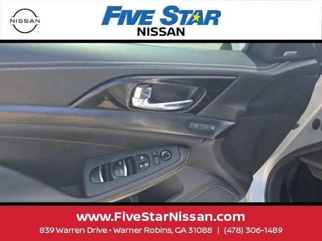 2023 Nissan Maxima Platinum