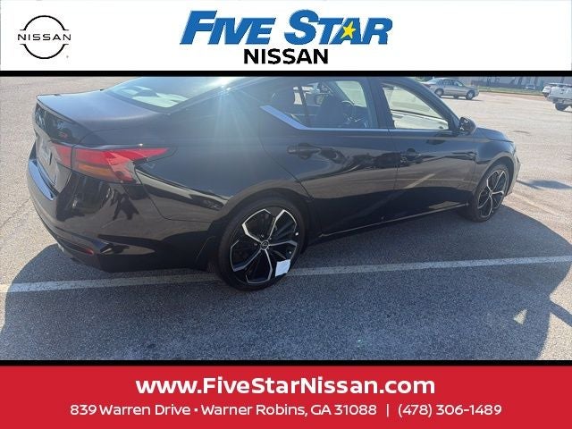2025 Nissan Altima 2.5 SR