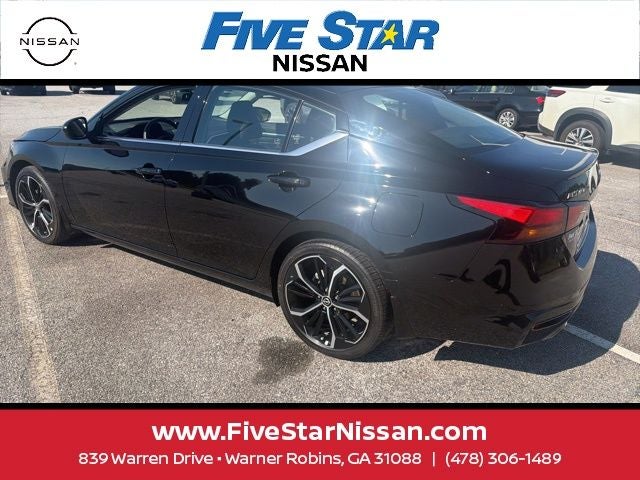 2025 Nissan Altima 2.5 SR