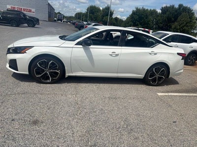 2025 Nissan Altima 2.5 SR