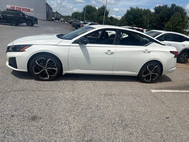 2025 Nissan Altima 2.5 SR