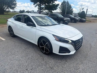 2025 Nissan Altima 2.5 SR