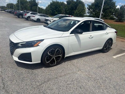2025 Nissan Altima 2.5 SR