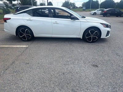 2025 Nissan Altima 2.5 SR