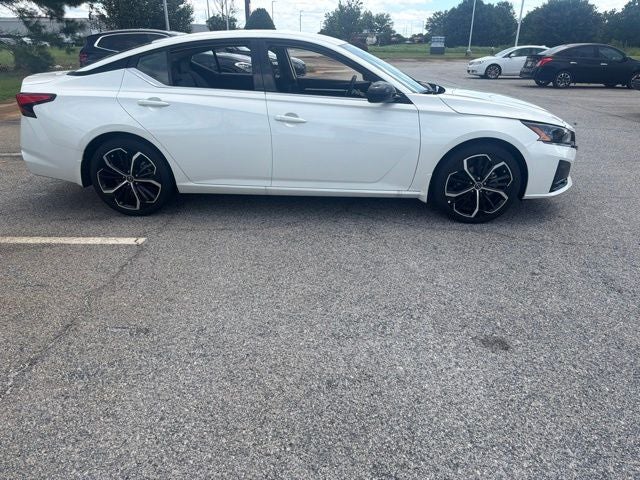 2025 Nissan Altima 2.5 SR