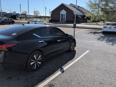 2022 Nissan Altima 2.5 SV