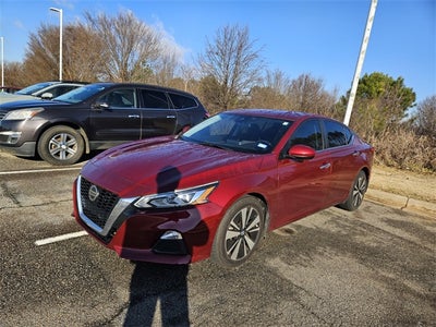 2022 Nissan Altima 2.5 SV