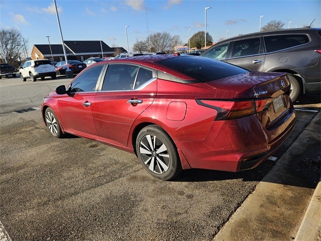 2022 Nissan Altima 2.5 SV