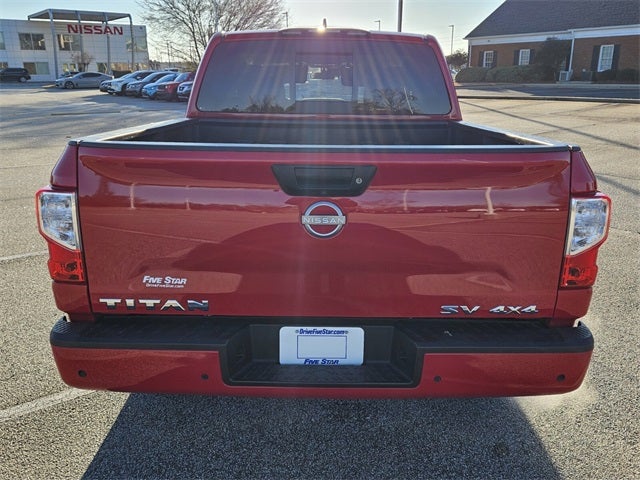 2023 Nissan Titan SV
