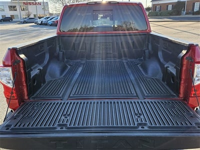 2023 Nissan Titan SV