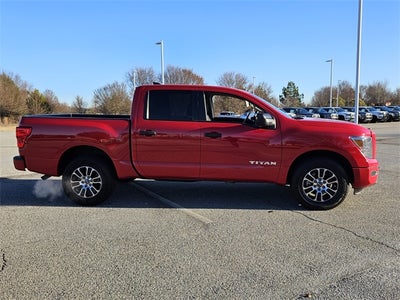 2023 Nissan Titan SV