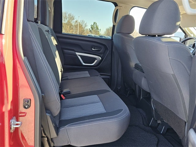 2023 Nissan Titan SV