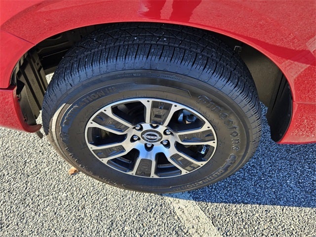 2023 Nissan Titan SV