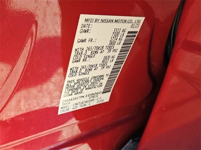 2023 Nissan Titan SV