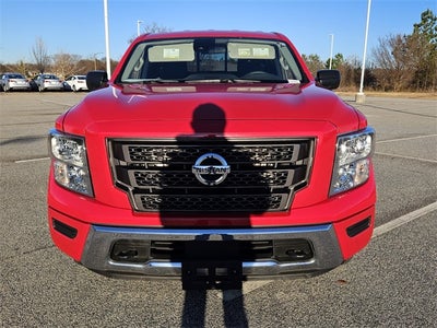 2023 Nissan Titan SV