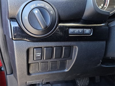 2023 Nissan Titan SV