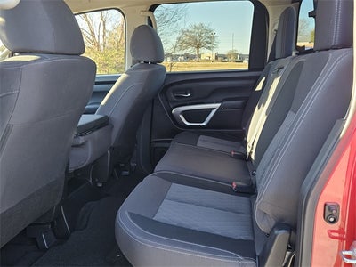 2023 Nissan Titan SV