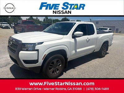 2025 Nissan Frontier SV