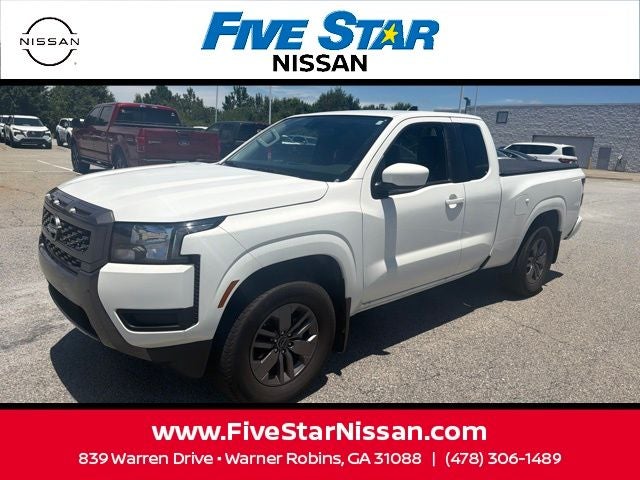 2025 Nissan Frontier SV