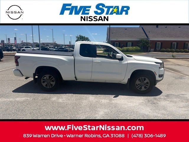 2025 Nissan Frontier SV