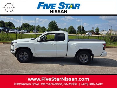 2025 Nissan Frontier SV