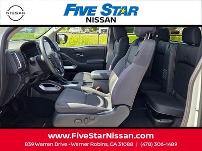 2025 Nissan Frontier SV