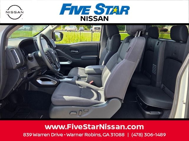 2025 Nissan Frontier SV