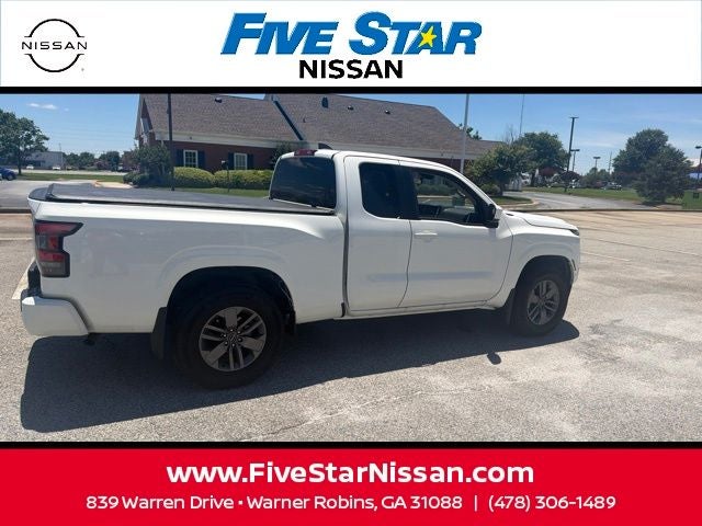 2025 Nissan Frontier SV