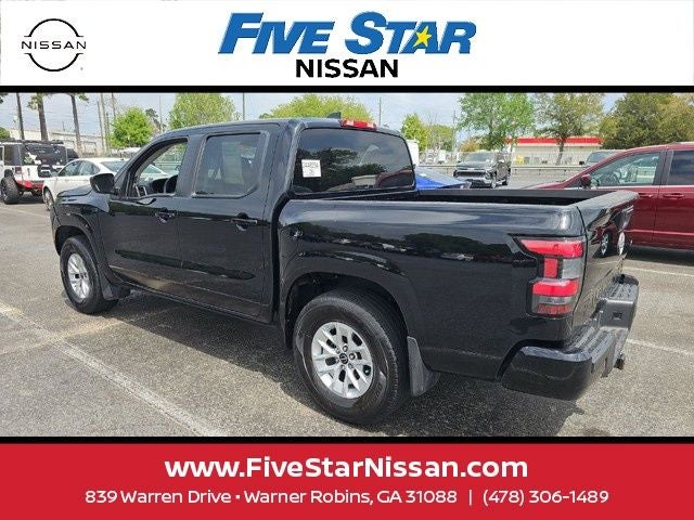 2024 Nissan Frontier SV