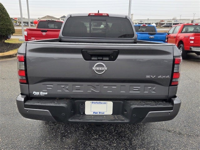 2024 Nissan Frontier SV